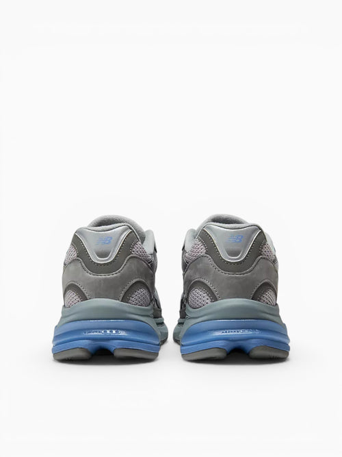 2010 Harbor Grey Suede Mesh Grey / 8 / M