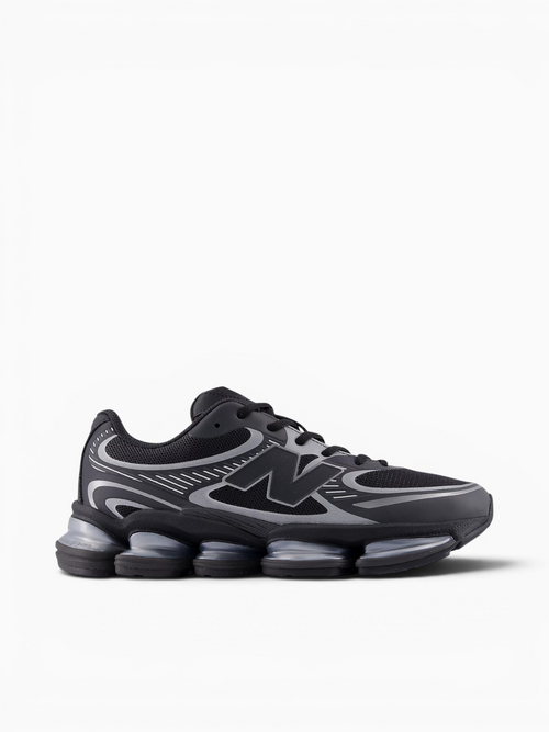 2000 Black Mesh Black / 8 / M