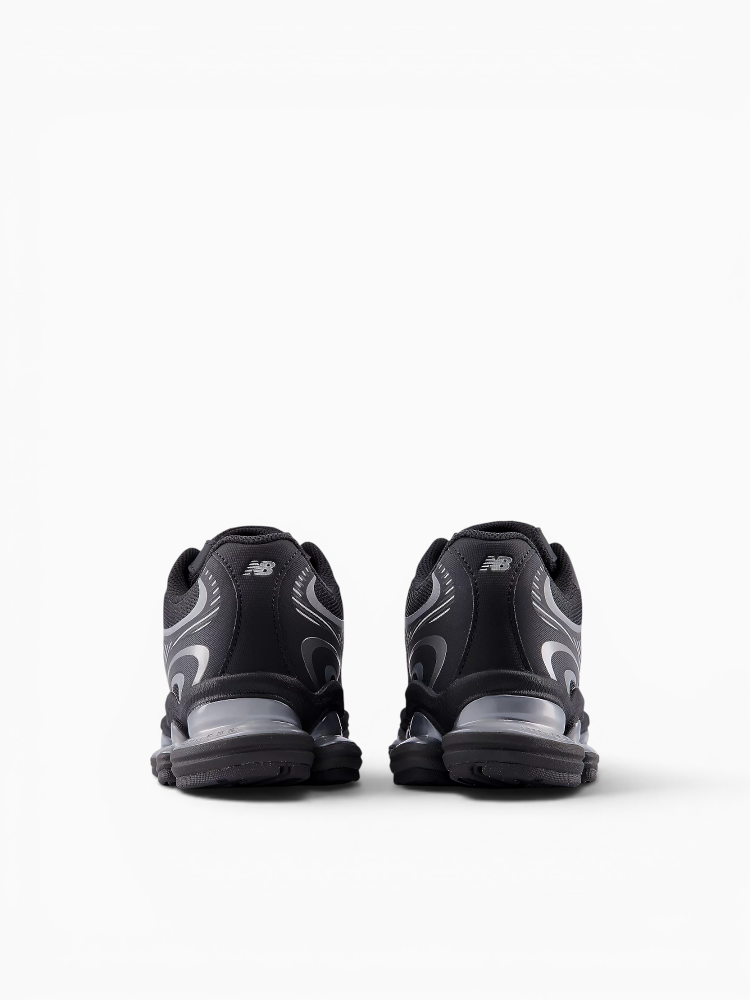 2000 Black Mesh Black / 8 / M