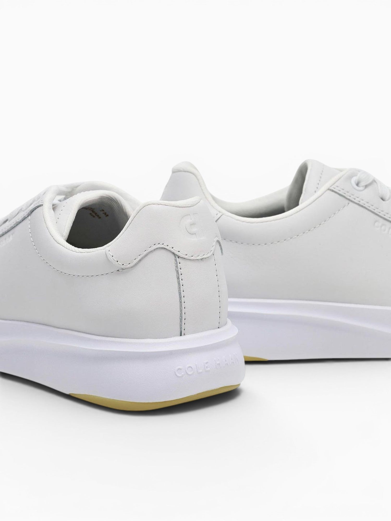 Grand Crosscourt Tennis 2.0 Ivory Silver Off White / 7 / M