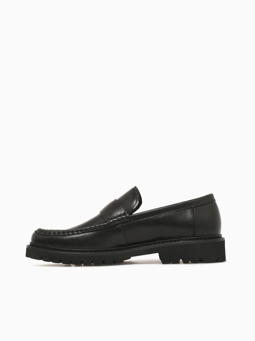 Theodore Black Brushed Claf Leather Black / 7 / M