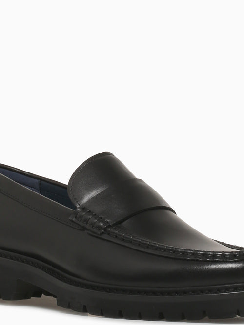 Theodore Black Brushed Claf Leather Black / 7 / M