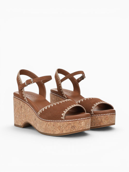 Della Walnut Wake Suede Brown / 5 / M