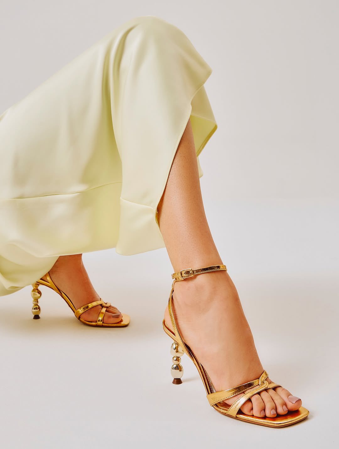 Maud Ouro Light Metal Bala Leather