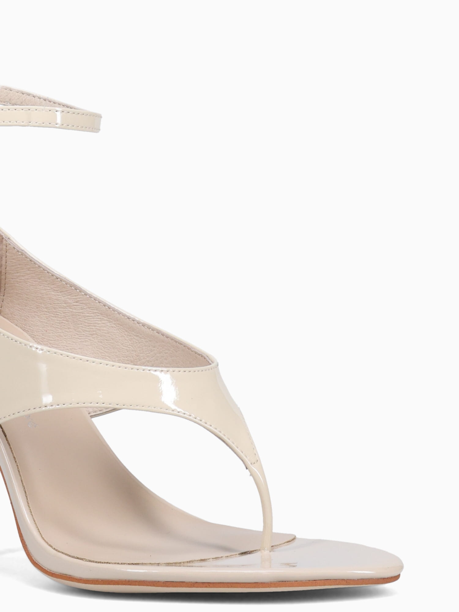 Ysabela Beige Patent Beige / 5 / M