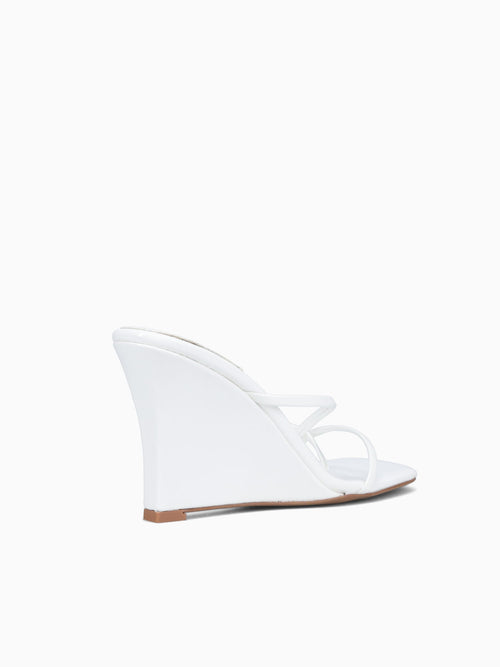 Biscotti White Patent White / 5 / M