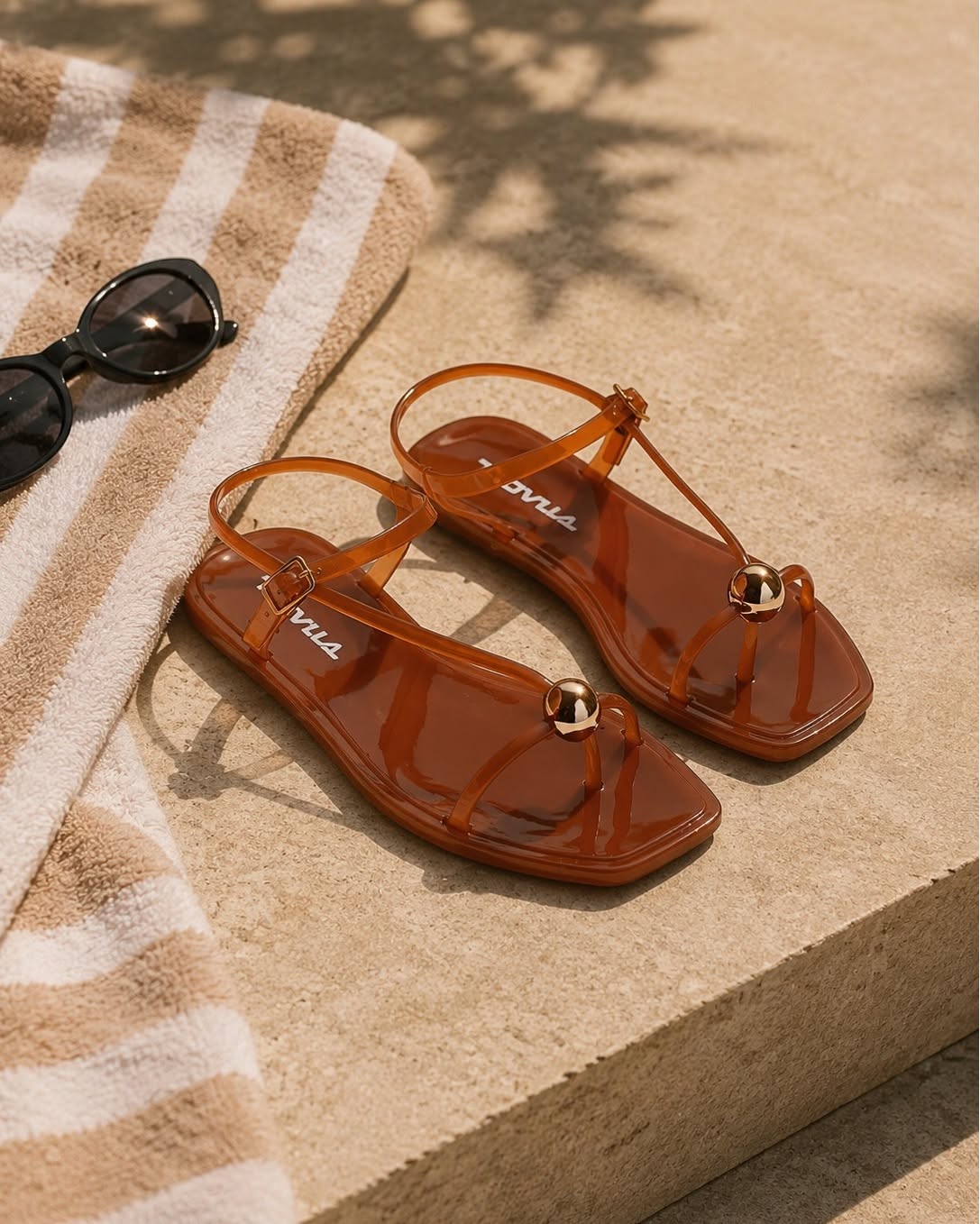 Maia Lt Tan Gold Metallic