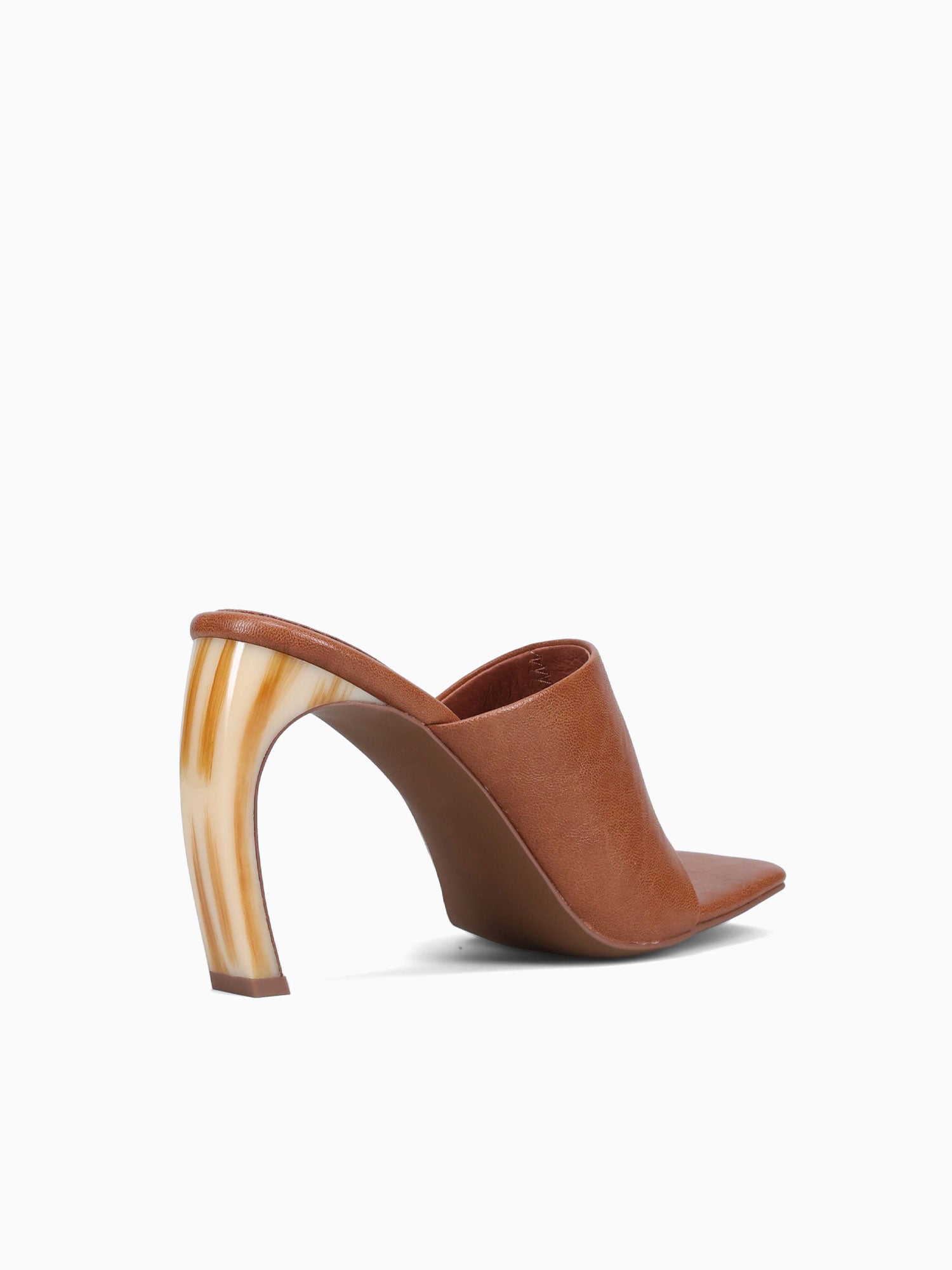 Allocate Tan Kid Leather Tan / 5 / M