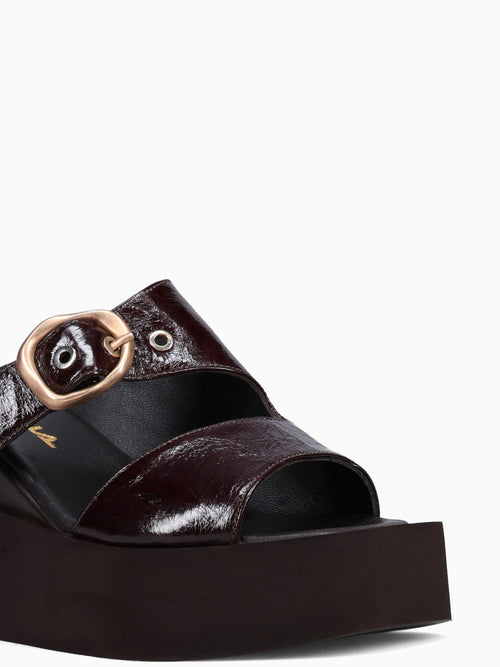 Louriane Brown Riga Brown / 5 / M