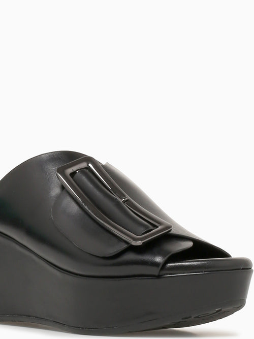 Yasha Black Leather Black / 6 / M