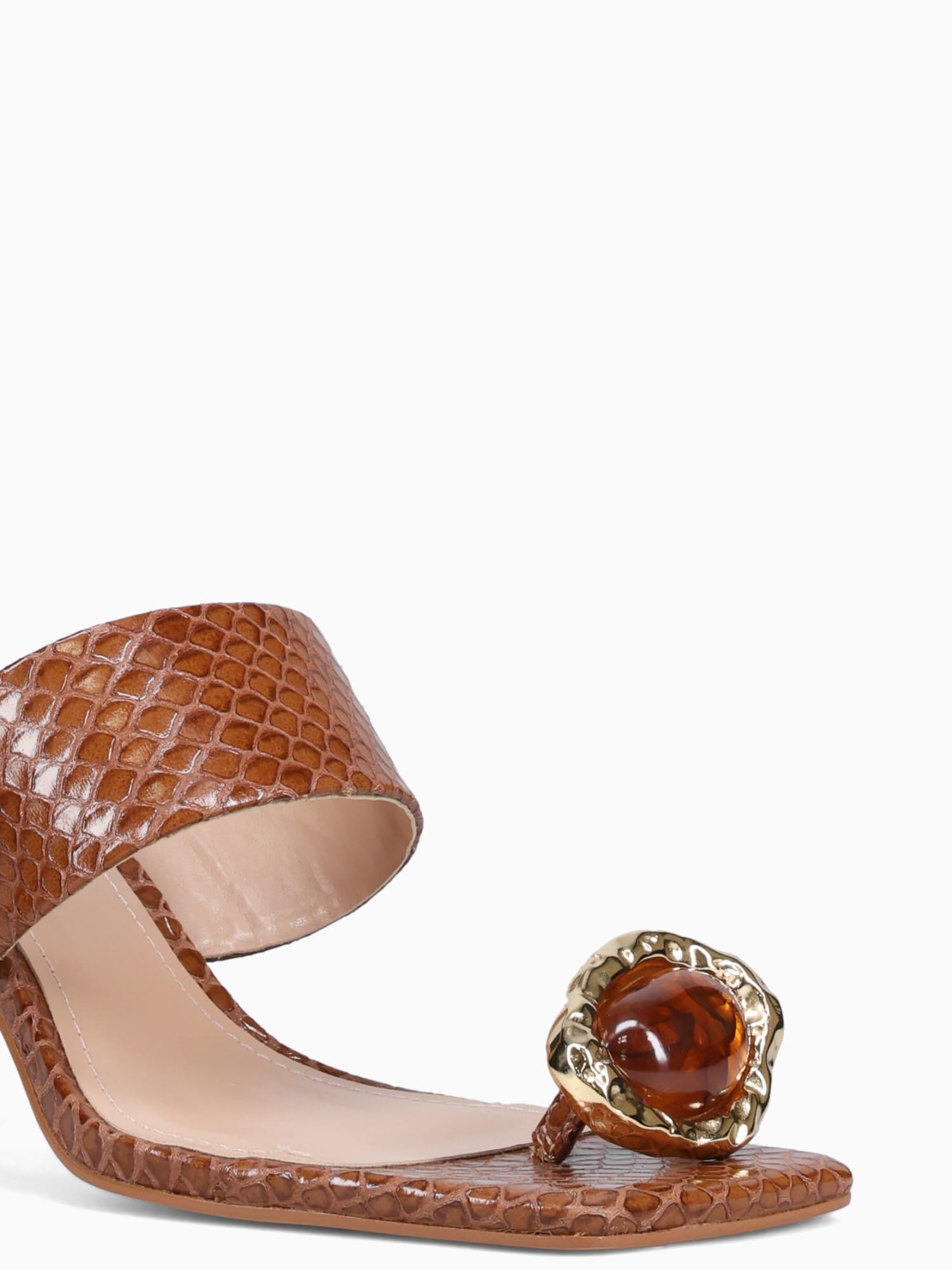 786007 Camel Escama Tan / 5 / M