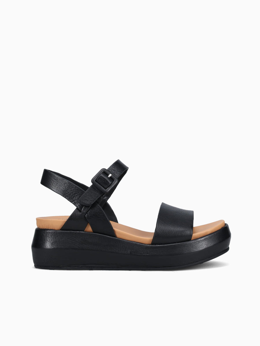 Hallie Black Leather Black / 6 / M