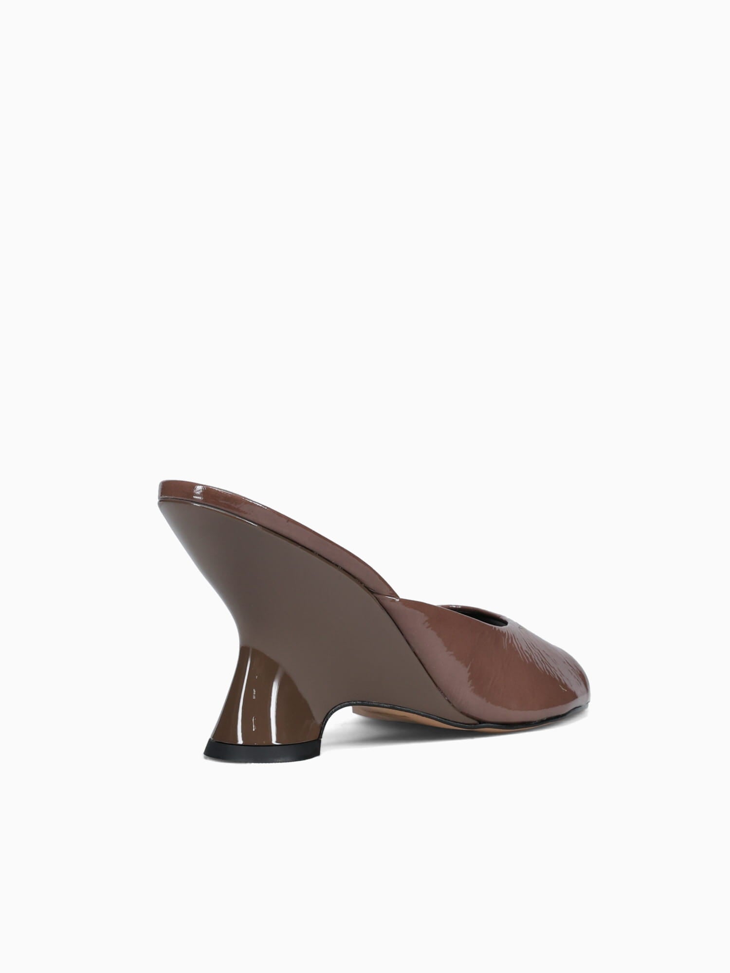 Sahira Bourbon Verniz Artemis Brown / 5 / M