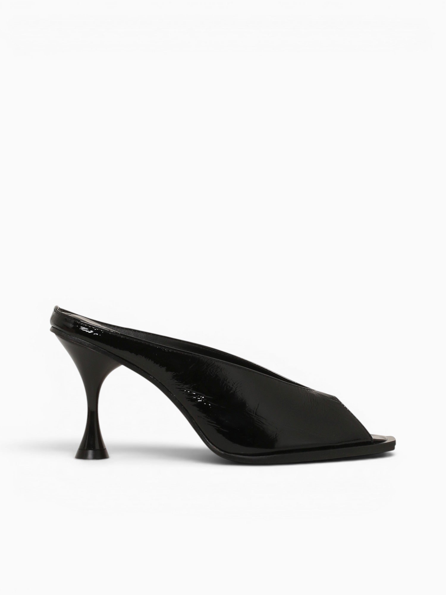 Thea Preto Verniz Artemis Black / 5 / M