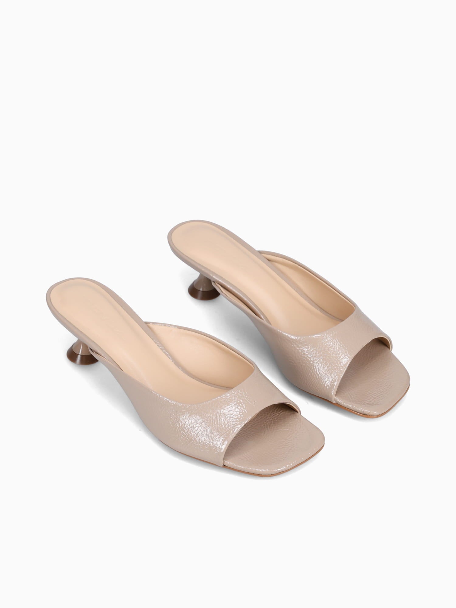 Colette Taupe Glossy Patent Taupe / 5 / M