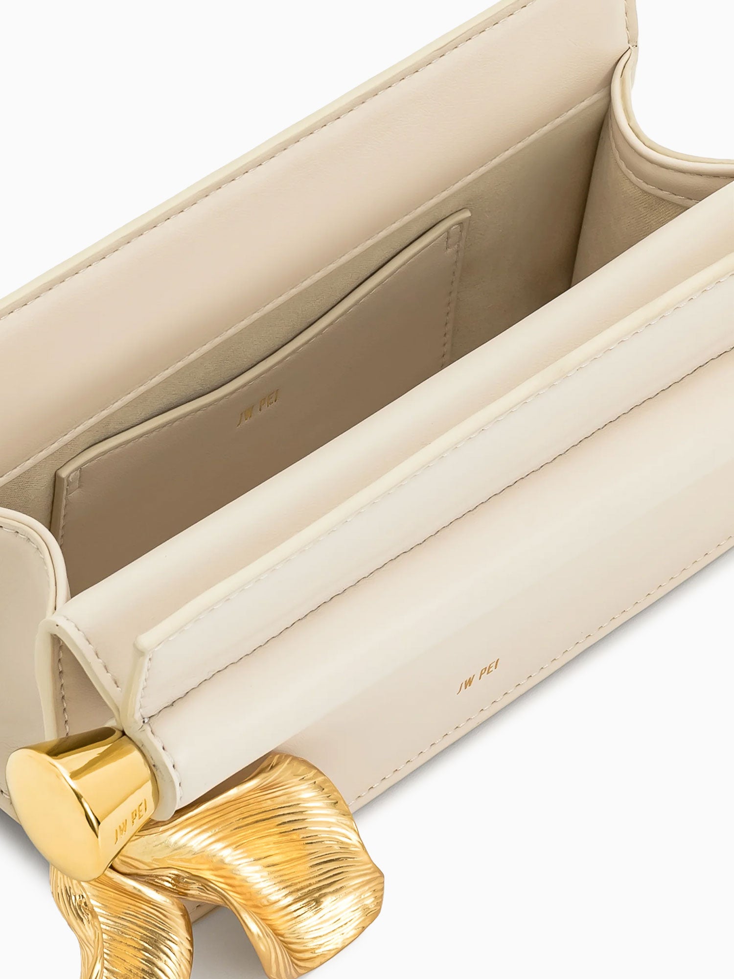 Holly Metal Clutch White White