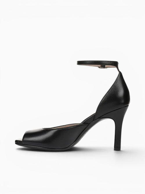 Asha Black Leather Black / 5 / M