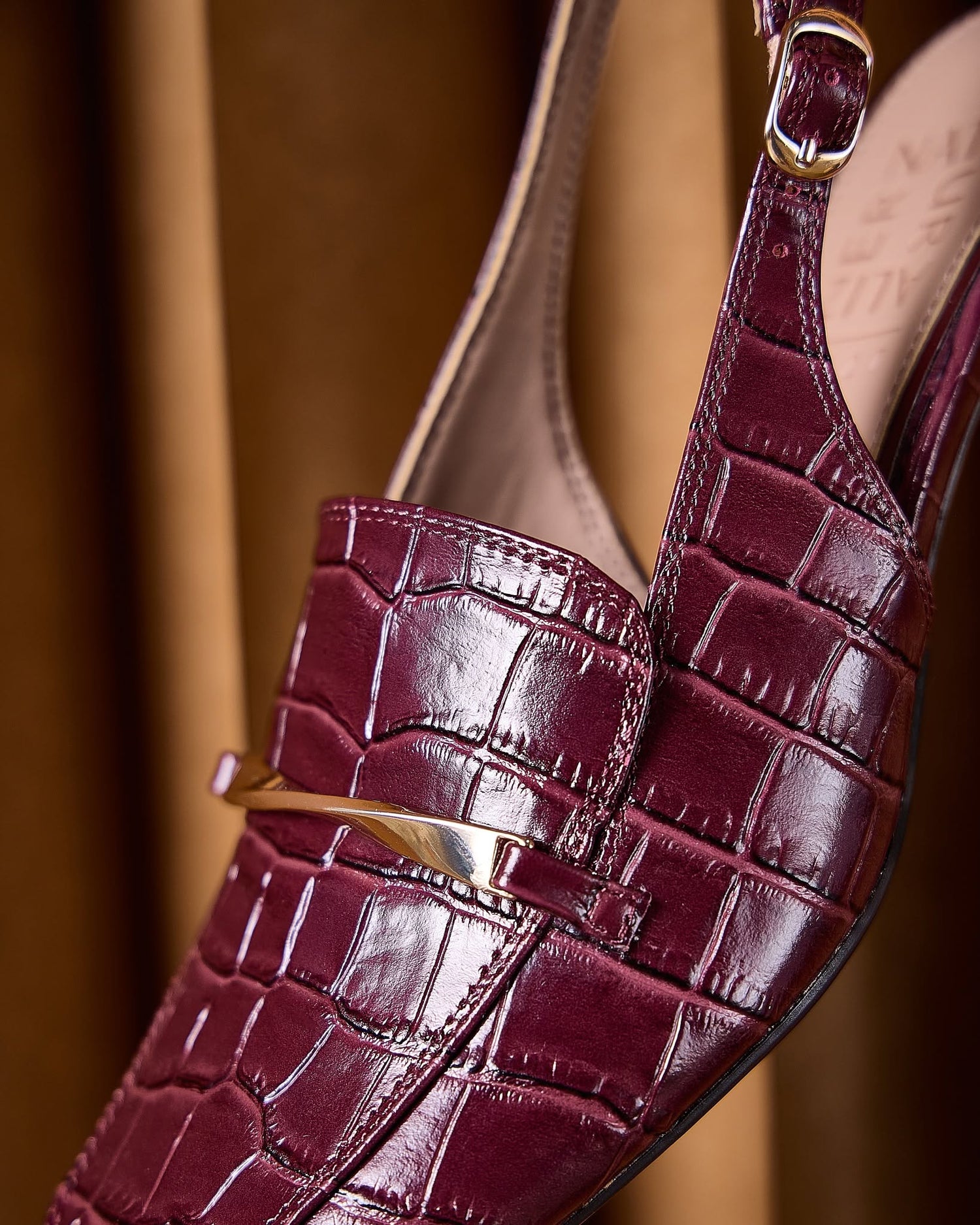 Cypress Smoky Sangria Croco Leather