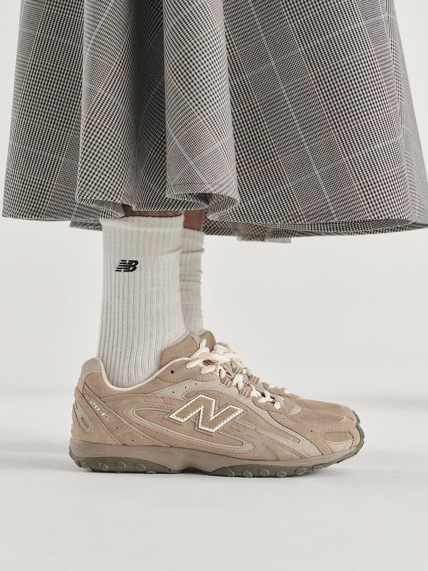 204l Mushroom Suede Natural / 4 / M