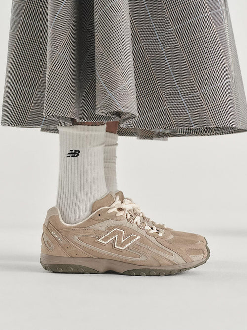 204l Mushroom Suede Natural / 4 / M