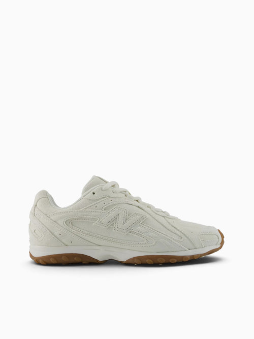 204l Sea Salt Suede Off White / 4 / M