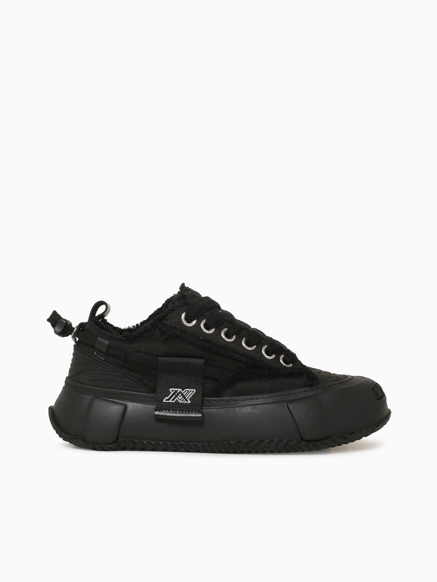 Elevate Triple Black Black / 7 / M