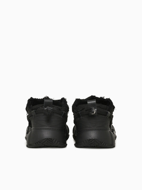 Elevate Triple Black Black / 7 / M