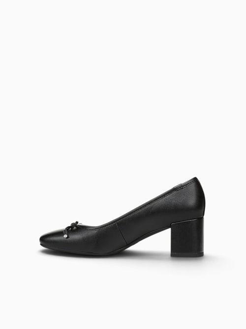 Cora Black Smooth Black / 5 / M