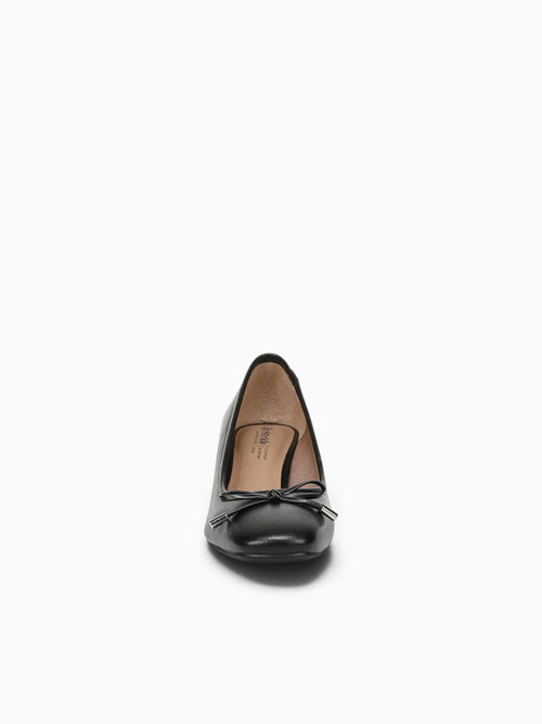 Cora Black Smooth Black / 5 / M