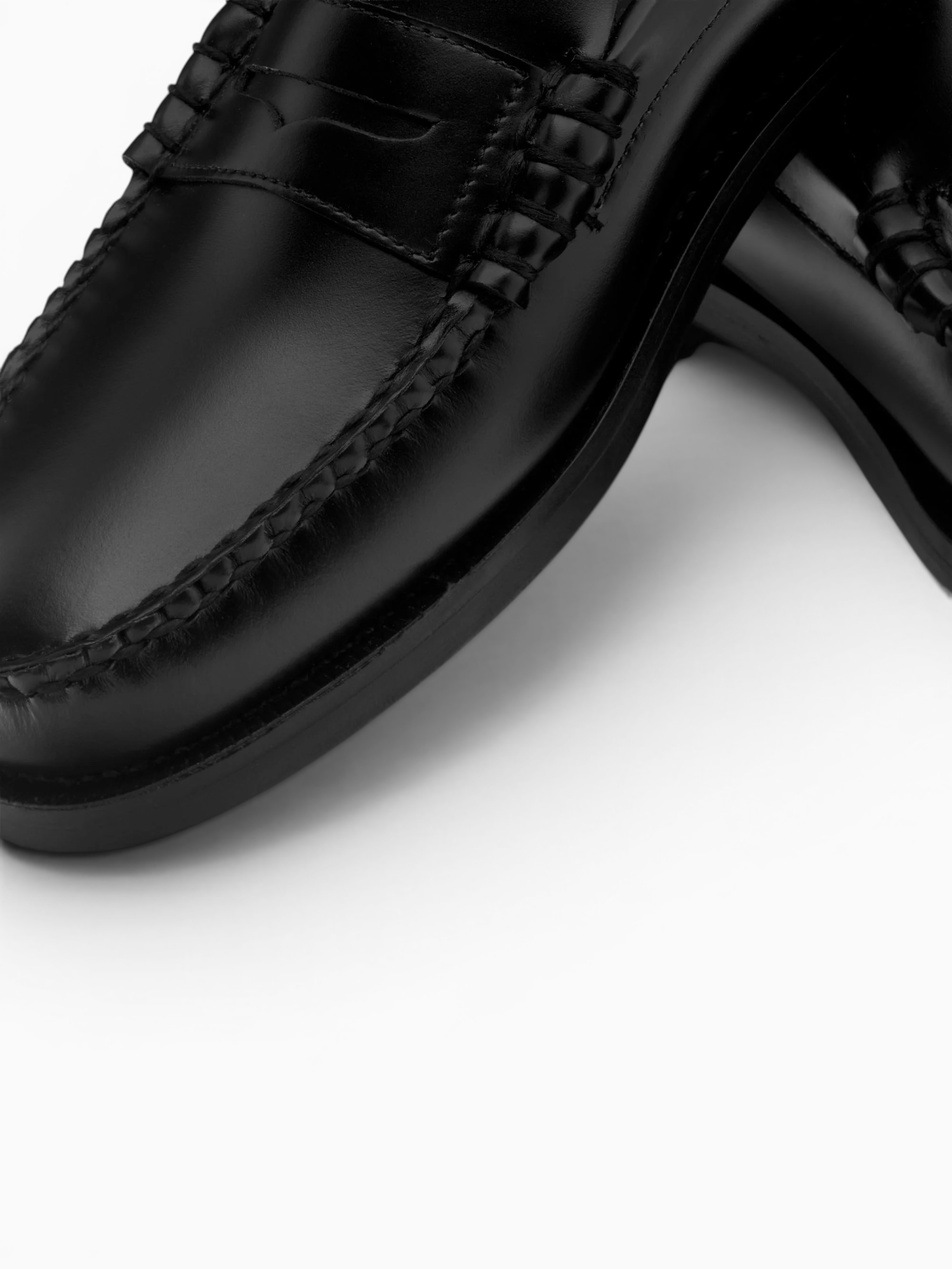 Classic Dan Black Leather Black / 7 / M