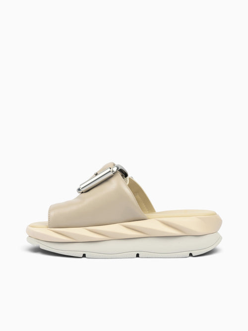 Mellow Glow Greige Sheep Patent Leather Grey / 36 / M