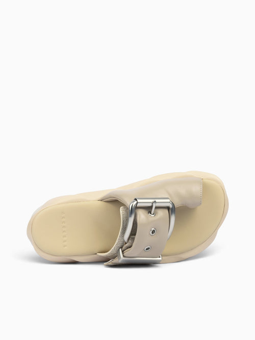 Mellow Glow Greige Sheep Patent Leather Grey / 36 / M