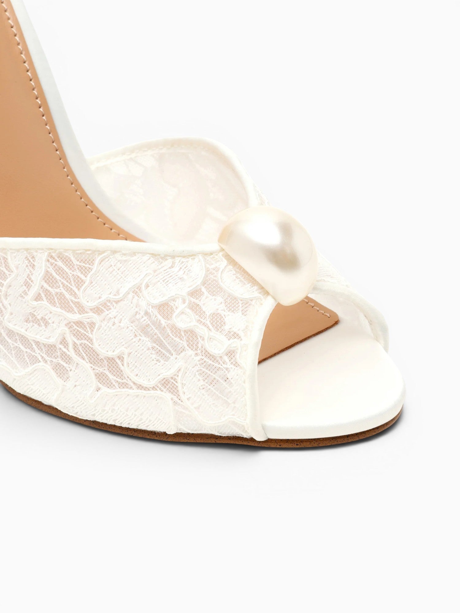 Priya White Lace White / 6 / M