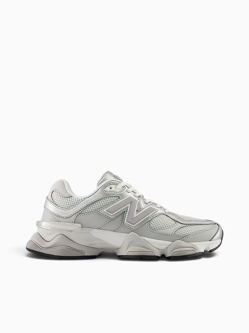 9060 Silver Metallic Leather Mesh Silver / 4 / M
