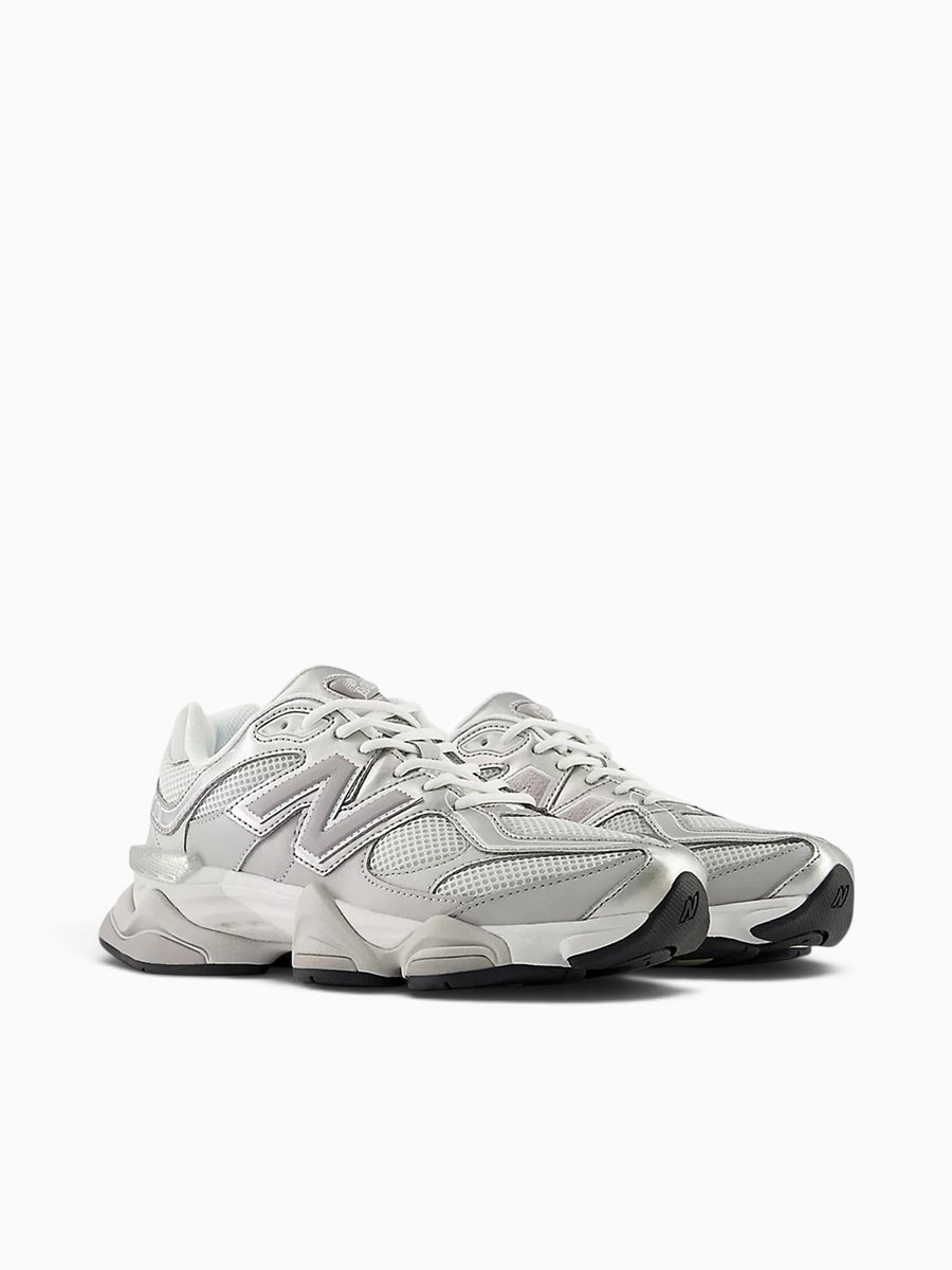 9060 Silver Metallic Leather Mesh Silver / 4 / M