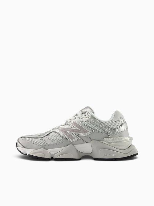9060 Silver Metallic Leather Mesh Silver / 4 / M
