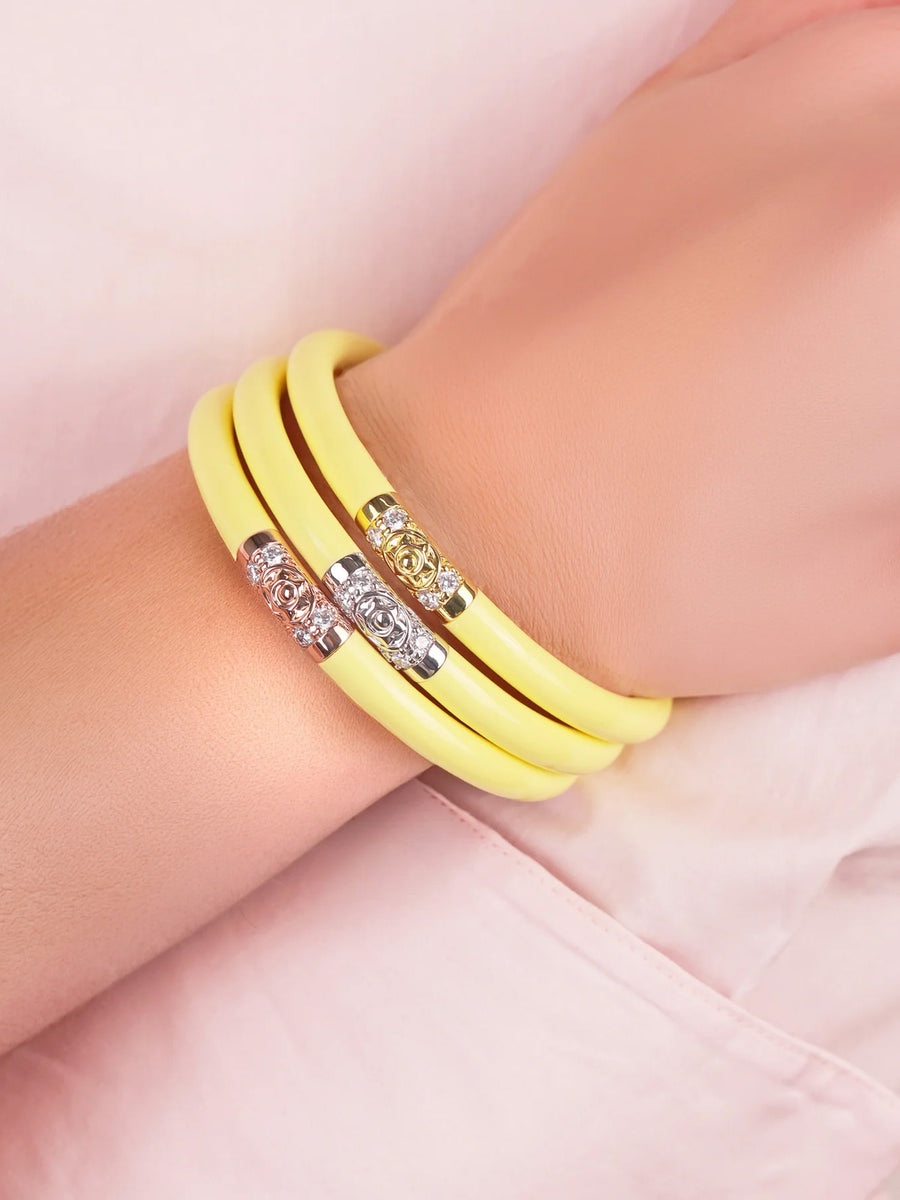 Butter Three King Awb Light Yellow / S