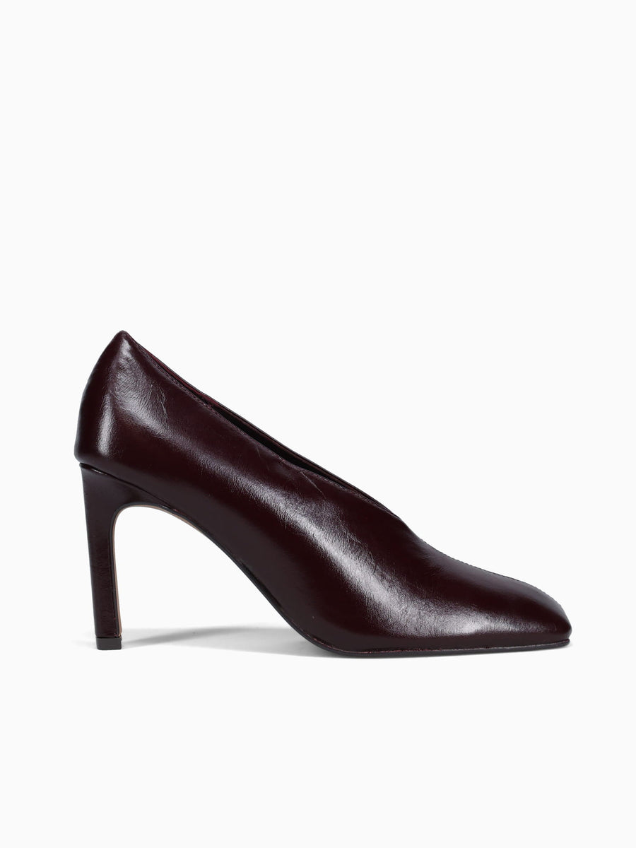 Mariana Merlot Leather Wine / 5 / M