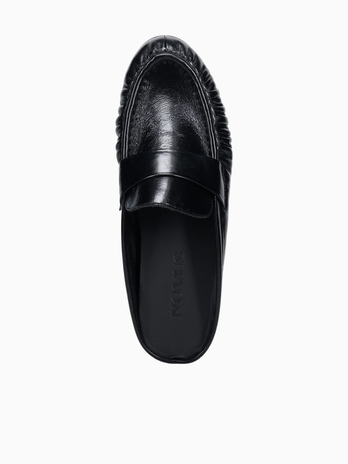 Antonia Black Leather Black / 5 / M