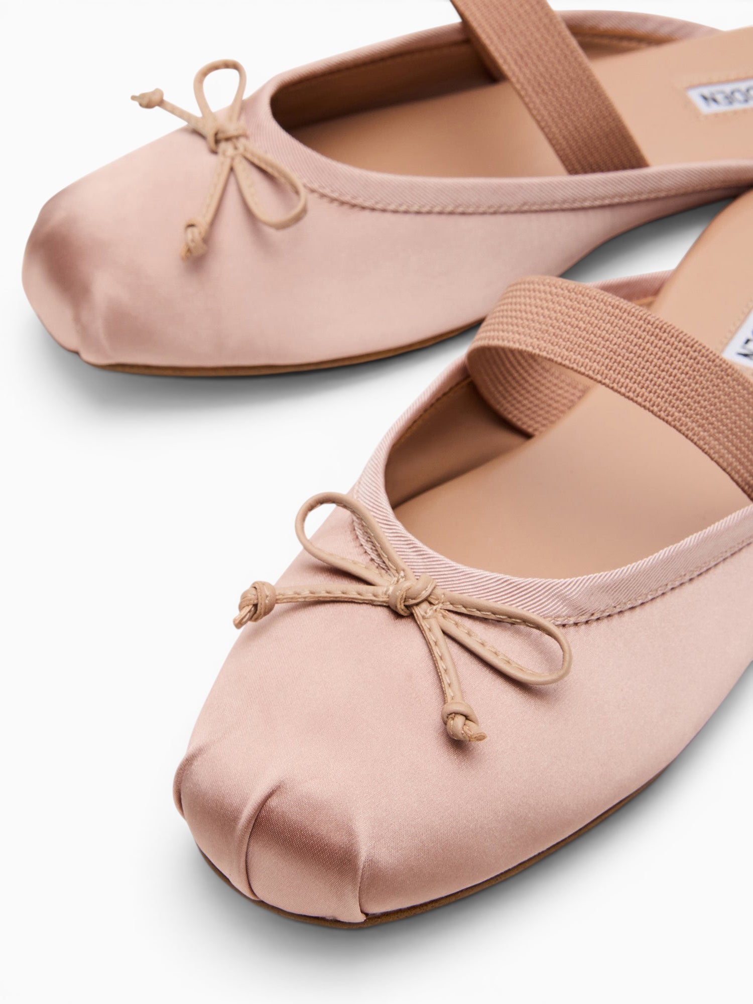 Cutsey Blush Satin Pink / 5 / M