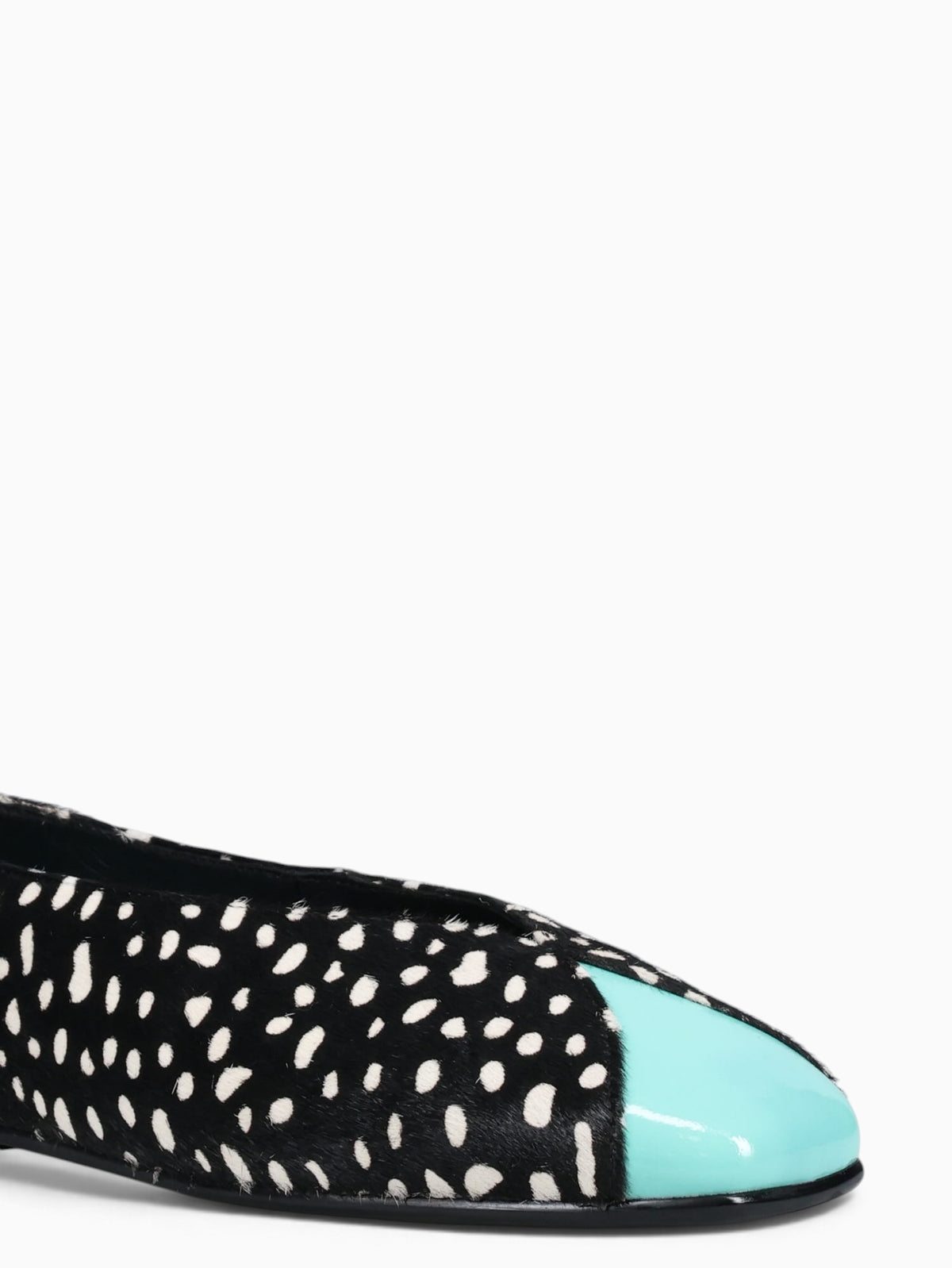Graspf Blk Wht dot teal calf cow leathe Black / 5 / M