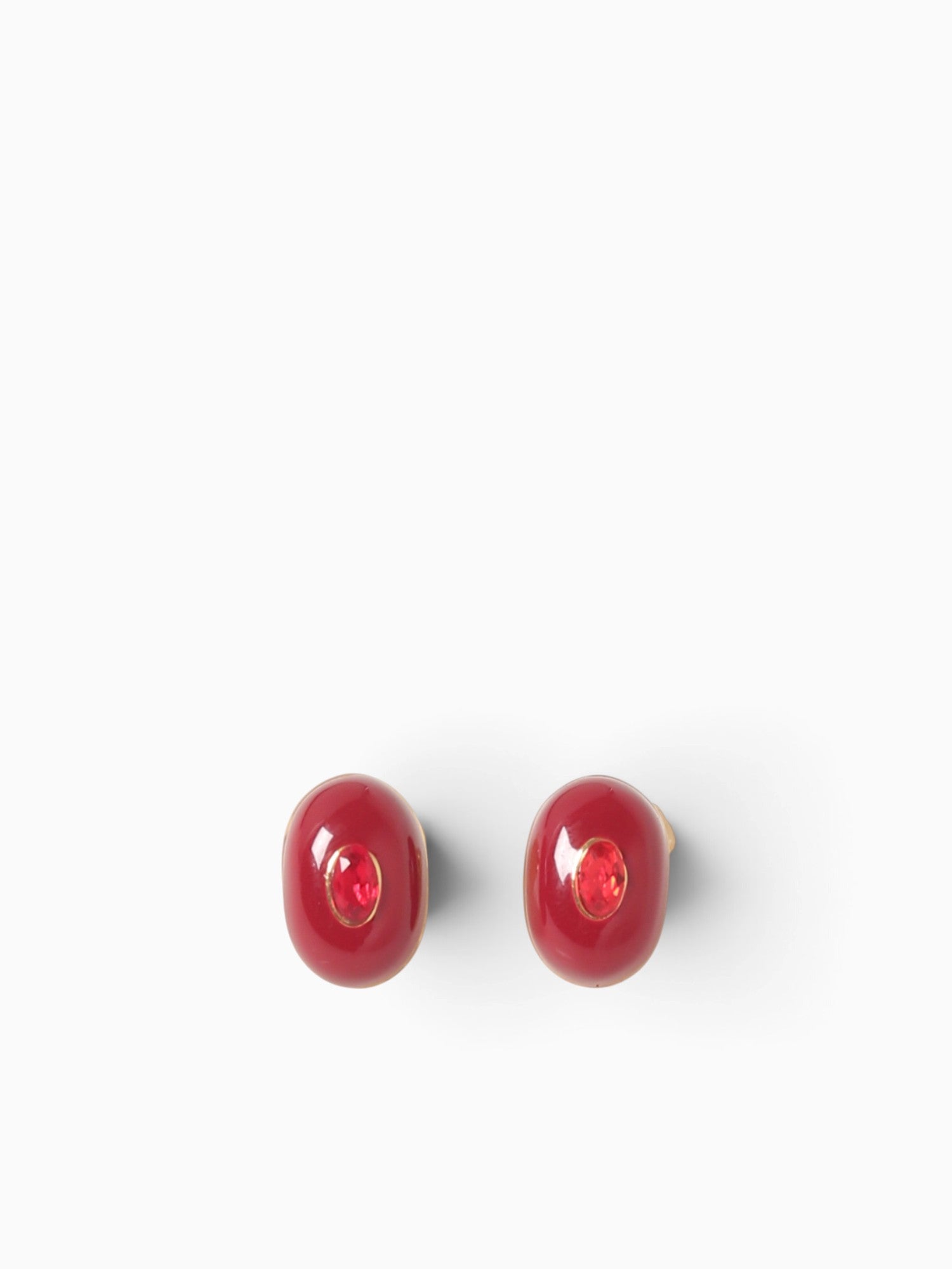 Ea Maia Red Stud Red
