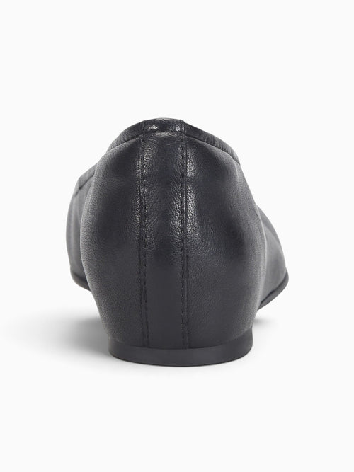 Poppy Black Leather Black / 6 / M