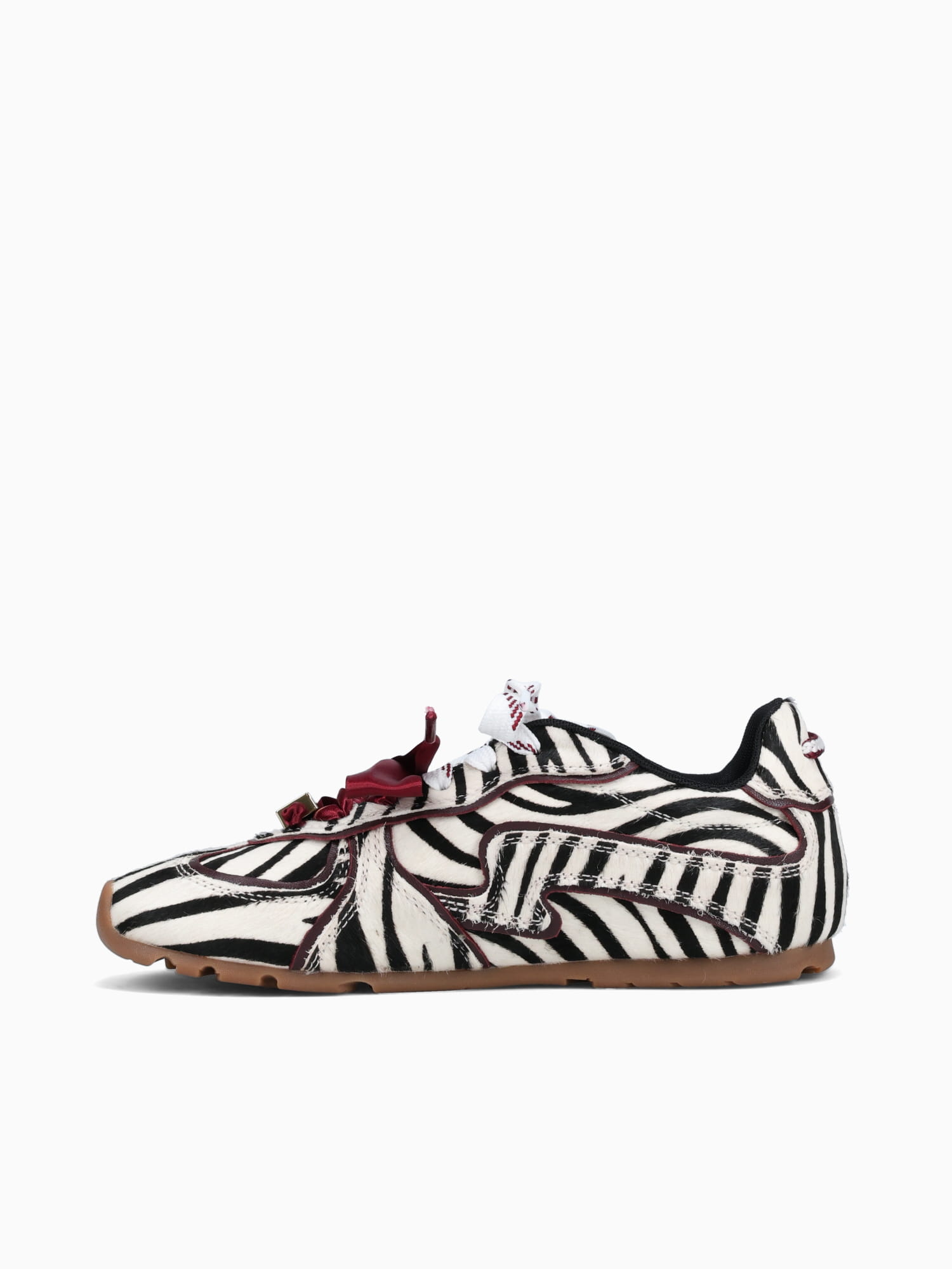 Adored Zebra Pony Black White / 36 / M