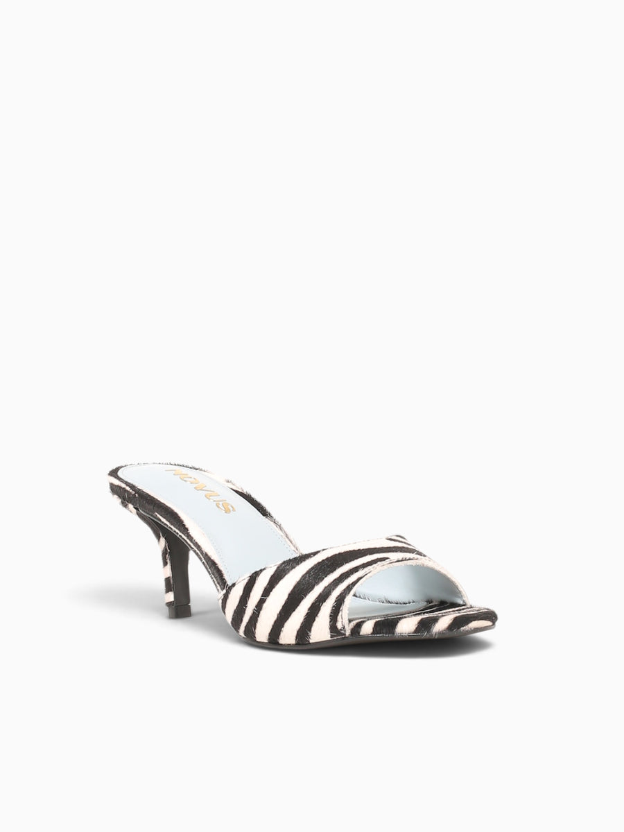 Maarva Zebra Bw Lt blue cow hair Black White / 5 / M